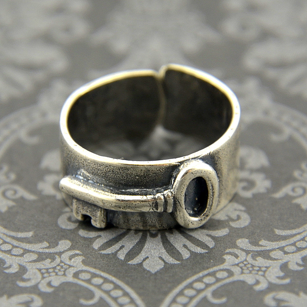 SKELETON KEY RING - SIMPLE BAND - Inspiratek