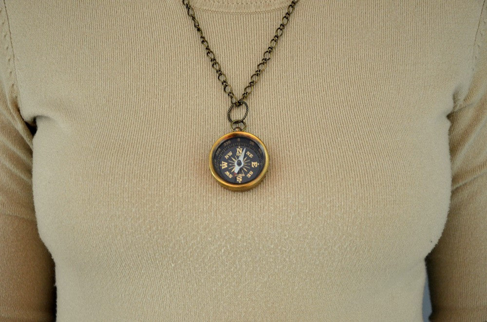 MINIATURE BLACK COMPASS PENDANT NECKLACE - Inspiratek