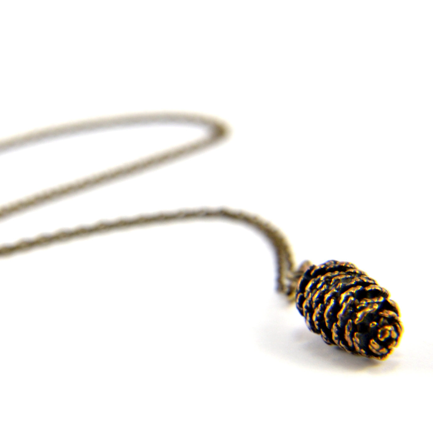 TINY PINE CONE NECKLACE - Inspiratek