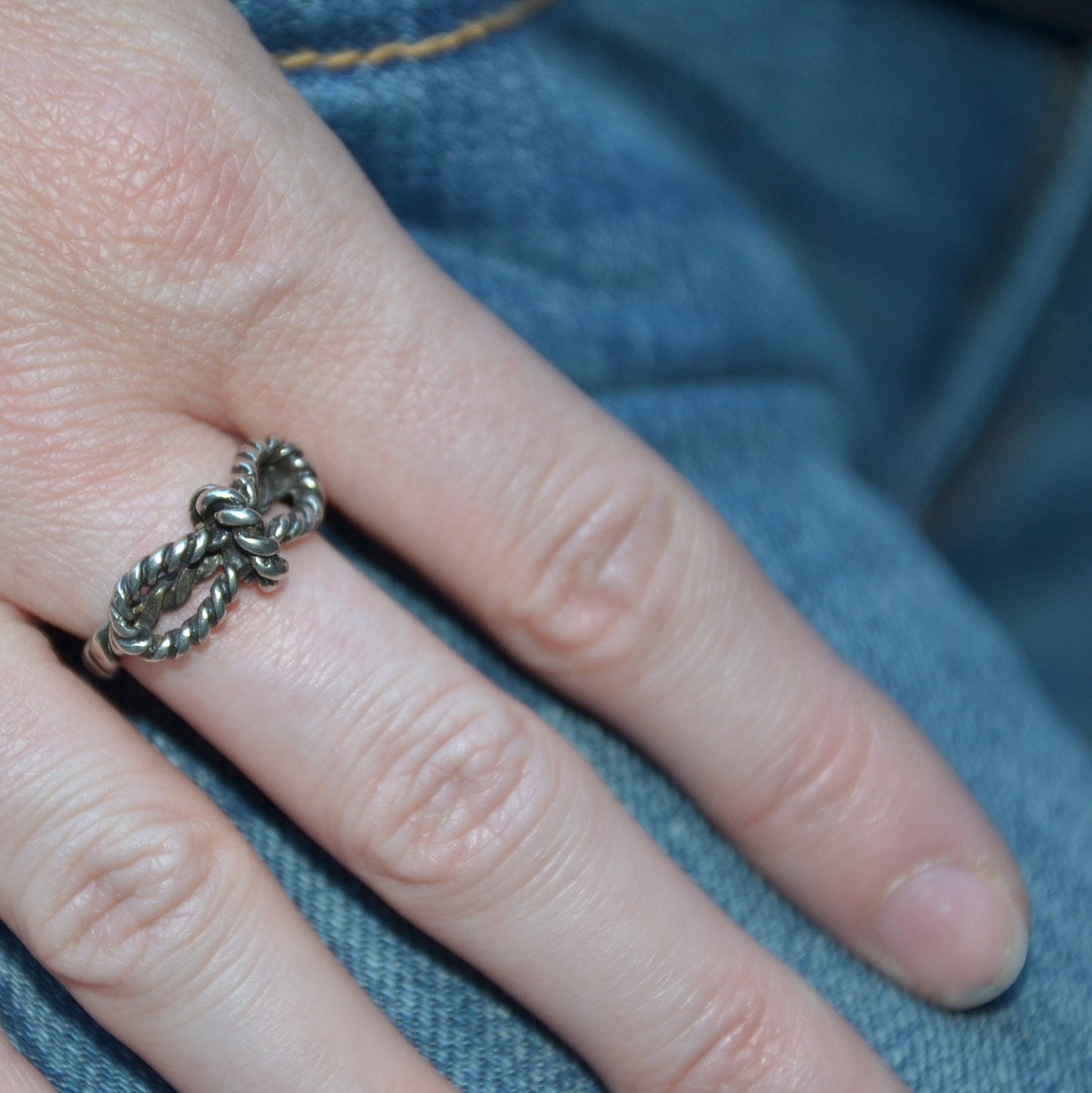 TINY BOW ROPE RING - Inspiratek