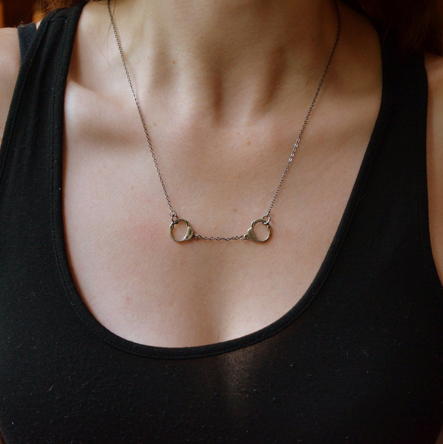 HANDCUFF NECKLACE - Inspiratek